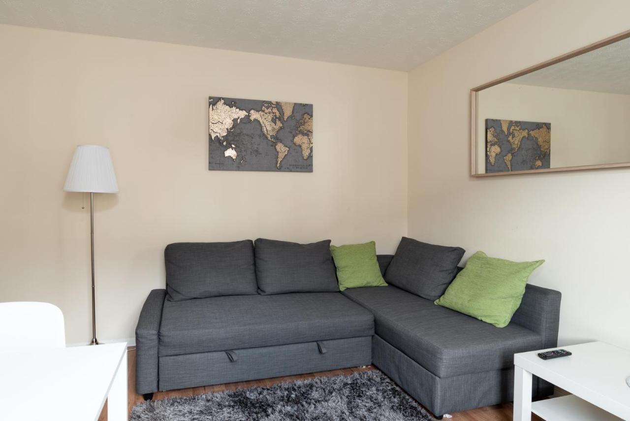 لوتون Luxury Central Link Luton/London/M1/Airport/Station/Long Stay المظهر الخارجي الصورة