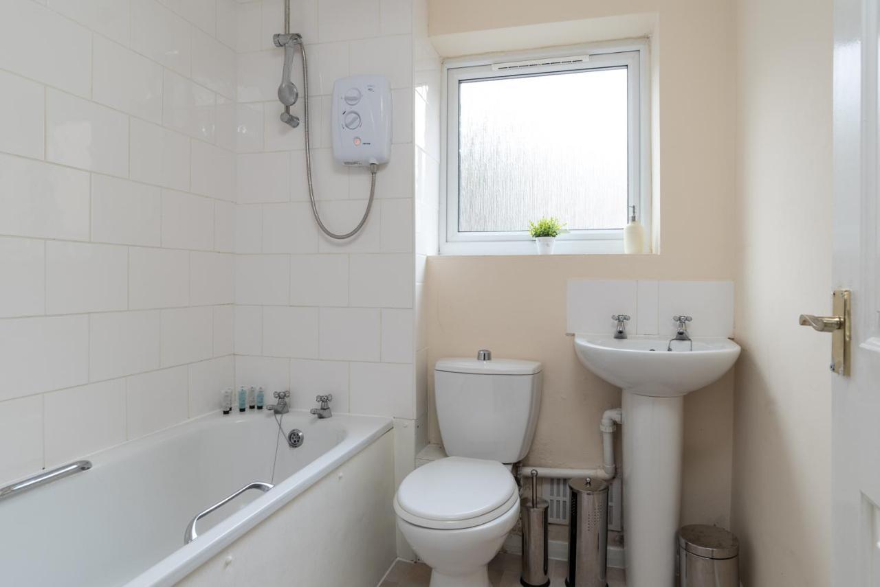 لوتون Luxury Central Link Luton/London/M1/Airport/Station/Long Stay المظهر الخارجي الصورة